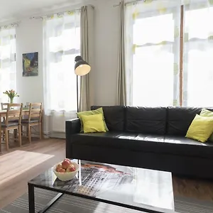 Niemetzstr 51 Apartment